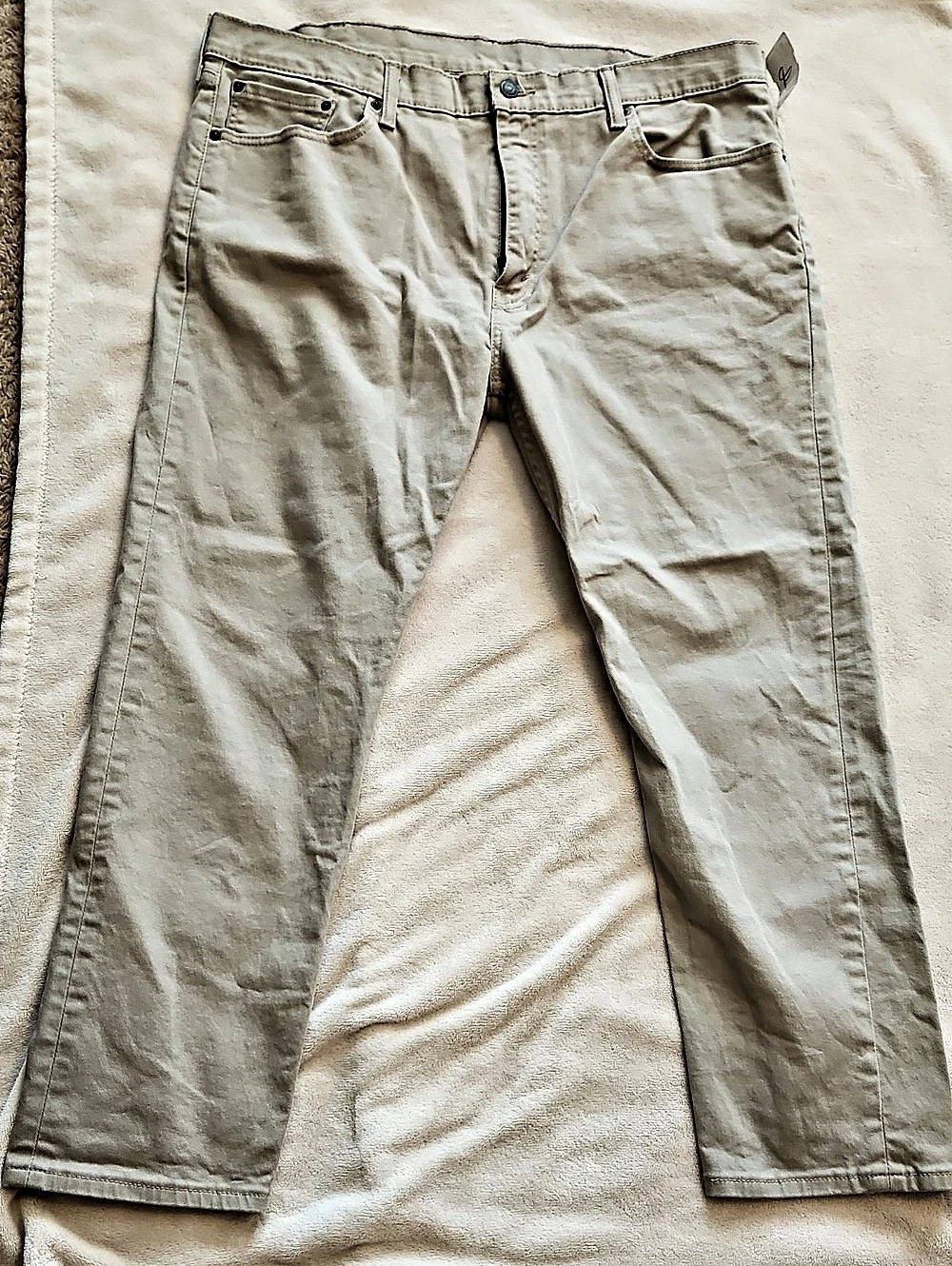 Levi's 502 Regular Taper Fit Jeans Waist 40 Beige